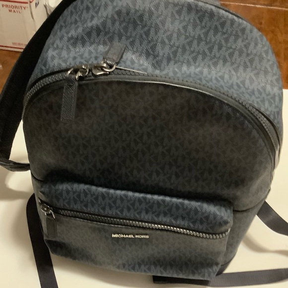 NWOT Michael Kors Cooper Large Signature Graphic Logo Backpack + Wallet -Black - Picture 7 of 8